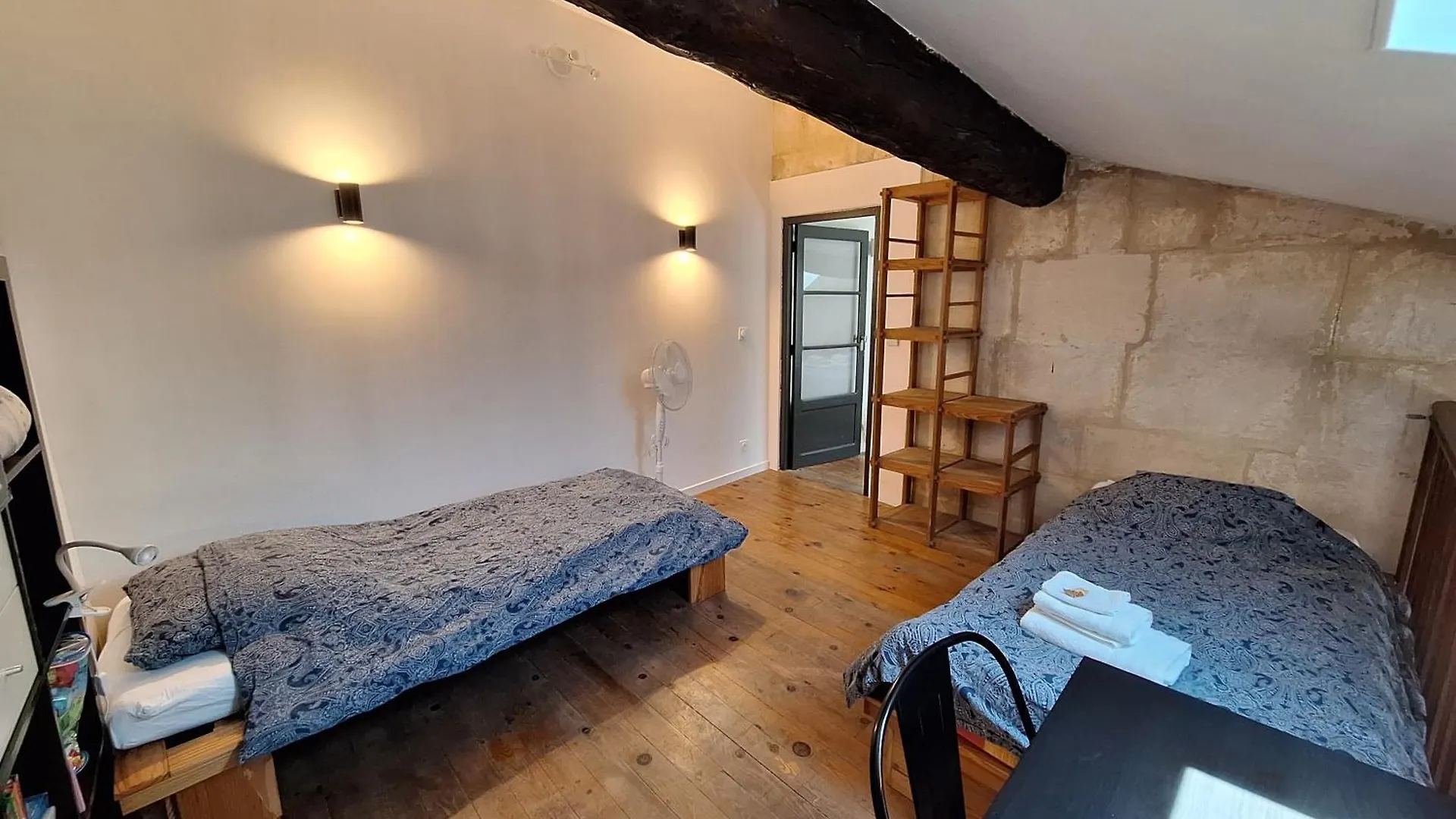 Lejlighed La Garriguette Appart Centre Historique Calme Climatise 6 A 8 Couchages Arles