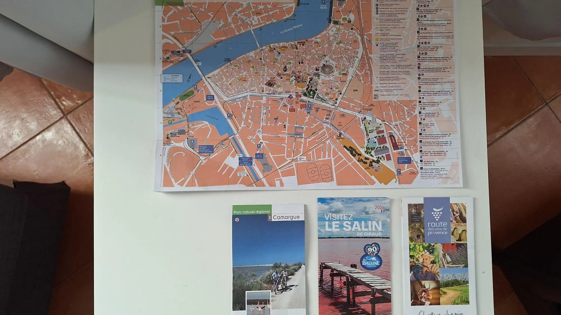 La Garriguette Appart Centre Historique Calme Climatise 6 A 8 Couchages Arles France